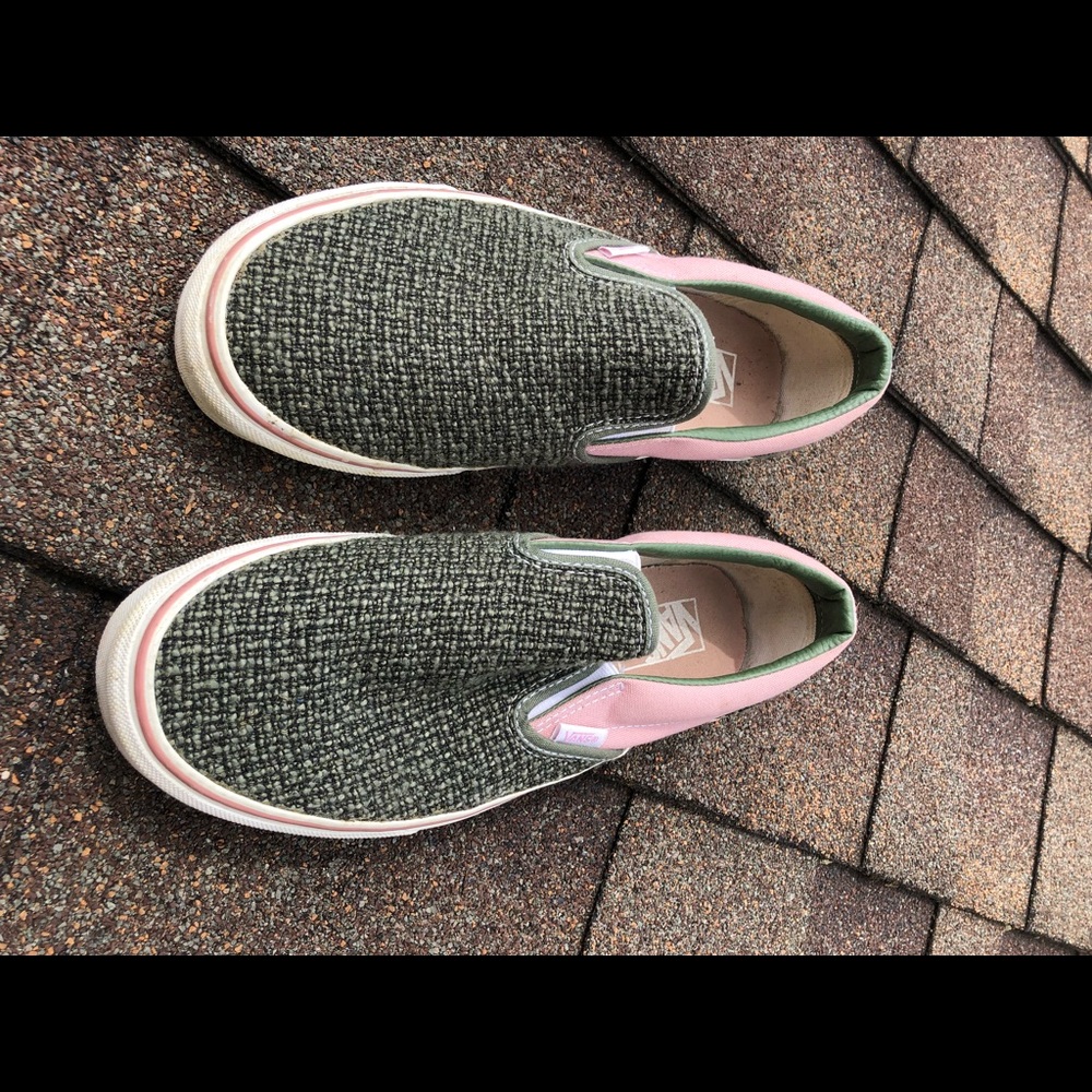 Vans - Olive Green and Pink - women size 8.5